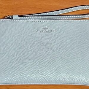 Coach Blue Leather women's Bag wristlet Brand New